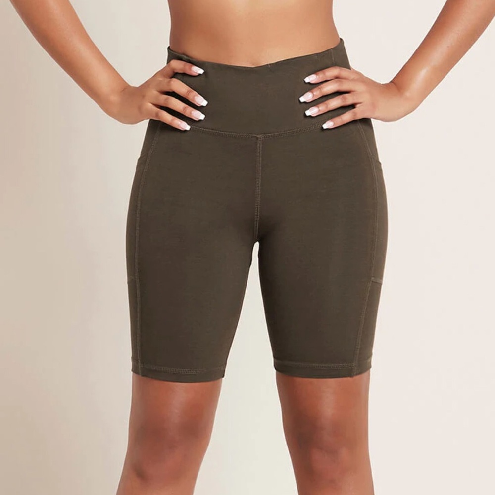 Boody Motivate 8” High-Waist Shorts Dark Olive Women’s Medium New in plastic